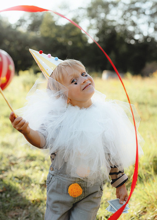 Partyhüte mit Pompons, 16 cm, 6 stk