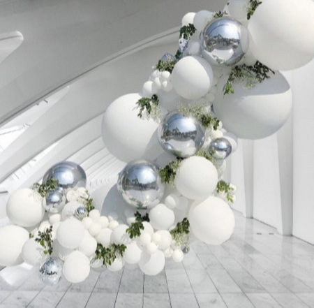 Balloon garland, white and silver set