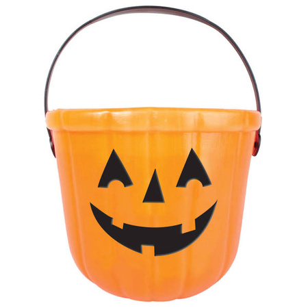 Pumpkin bucket for halloween sweets